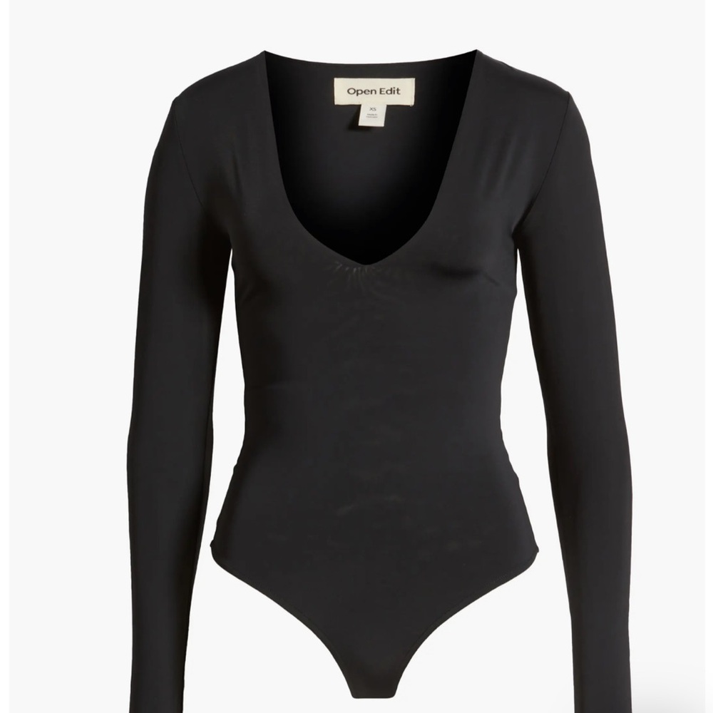 Smooth Edit V-Neck Black Bodysuit